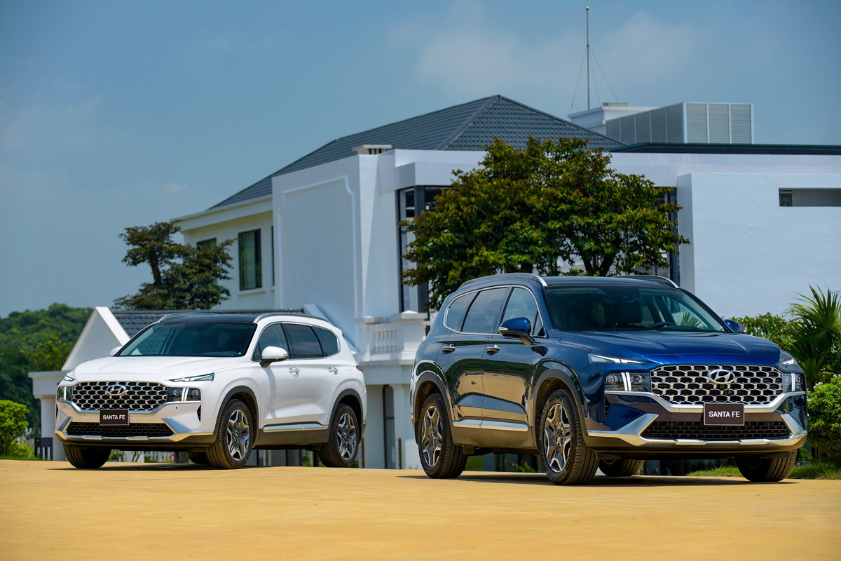 Hyundai Santa Fe lên ngôi tại giải ''Ô tô của năm'' do Báo điện tử VnExpress tổ chức